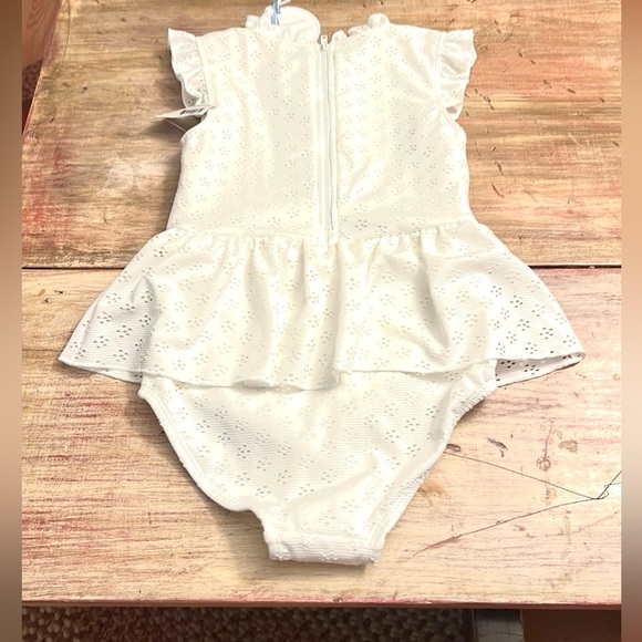 NWT, Edgehill Collection x The Broke Brooke Size 6,Elle Eyelet Swims,Ivory - Picture 5 of 8